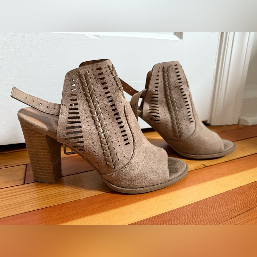 Report Tan Heeled Boots for Women